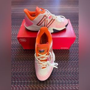 Brand new !! New Balance Women's Fresh Foam X Lav v2. Size 7 / D Width